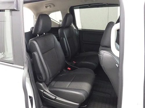 HONDA FREED 2023