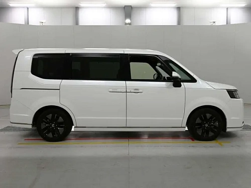 HONDA STEP WAGON 2023