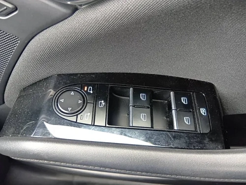 MAZDA MAZDA3 2023