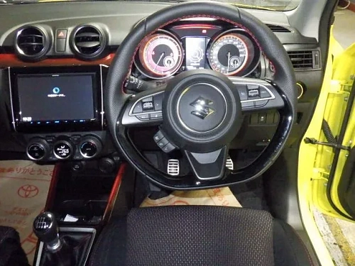 SUZUKI SWIFT 2023