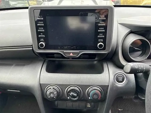 TOYOTA YARIS CROSS 2023