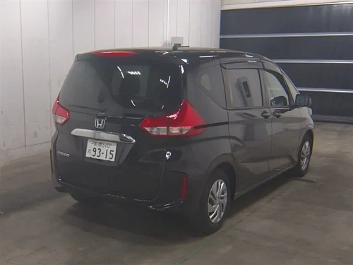 HONDA FREED 2023