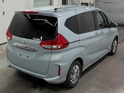 HONDA FREED 2023
