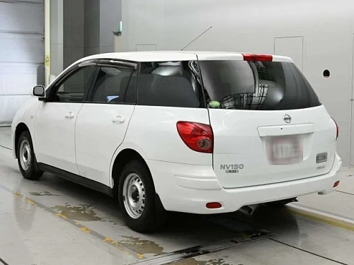 NISSAN AD 2021
