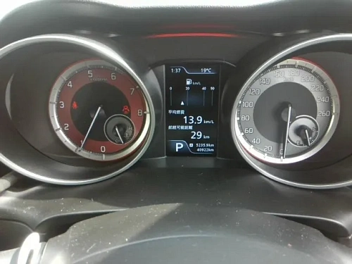 SUZUKI SWIFT 2023