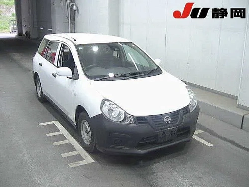 NISSAN AD 2021
