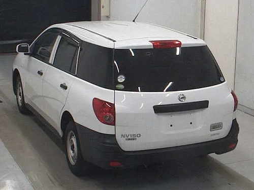 NISSAN AD 2021