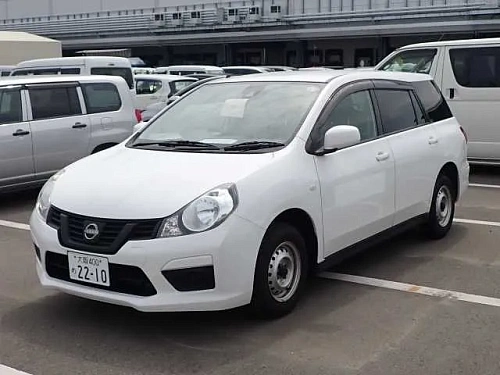 NISSAN AD 2022