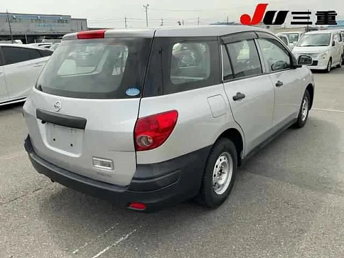 NISSAN AD 2021