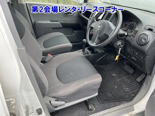 NISSAN AD 2021