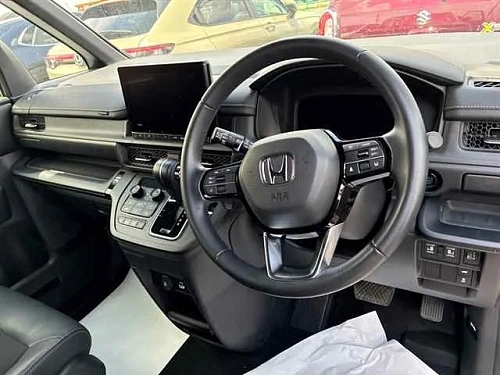 HONDA STEP WAGON 2023