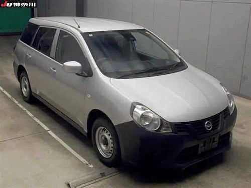 NISSAN AD 2022