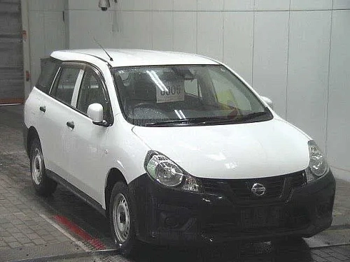 NISSAN AD 2021
