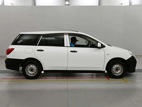 NISSAN AD 2021