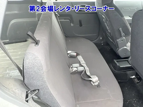 NISSAN AD 2021