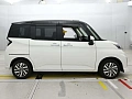 TOYOTA ROOMY 2023