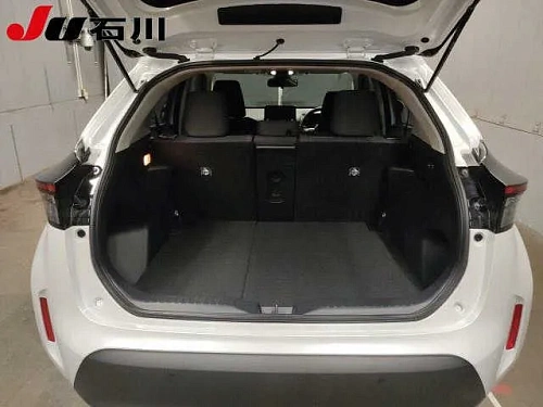 TOYOTA YARIS CROSS 2023
