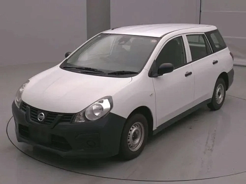 NISSAN AD 2021
