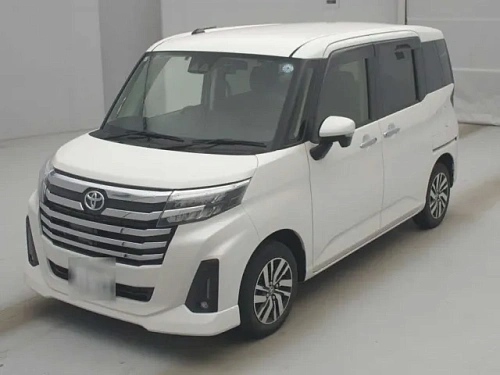 TOYOTA ROOMY 2023