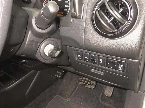 NISSAN AD 2022