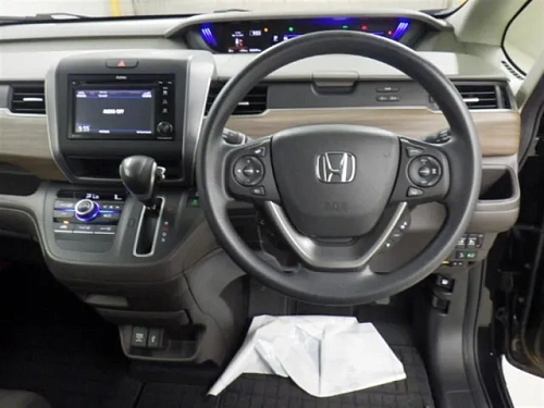 HONDA FREED 2022