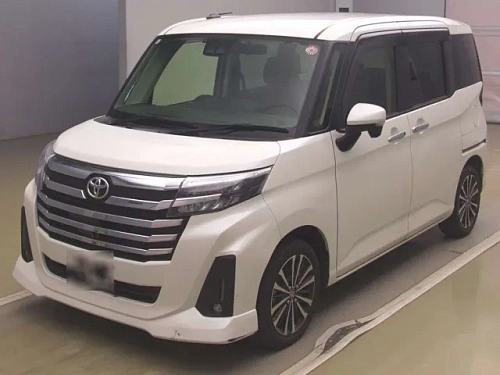 TOYOTA ROOMY 2023