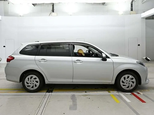 TOYOTA COROLLA FIELDER 2023