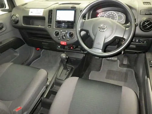 NISSAN AD 2021
