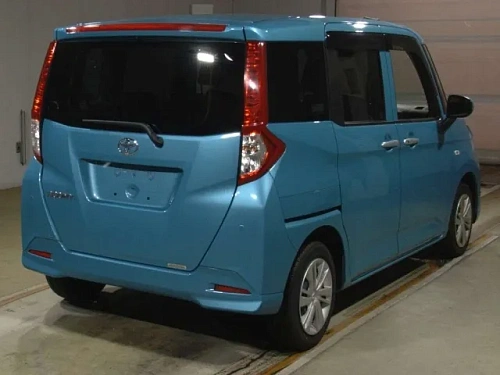 TOYOTA ROOMY 2023