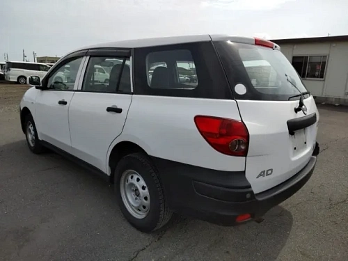 NISSAN AD 2022