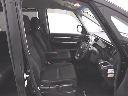 HONDA FREED 2023