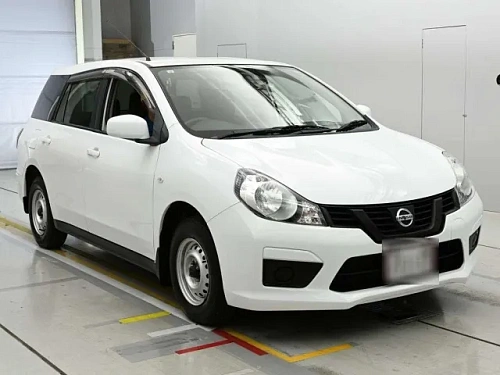 NISSAN AD 2021