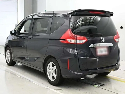 HONDA FREED 2023