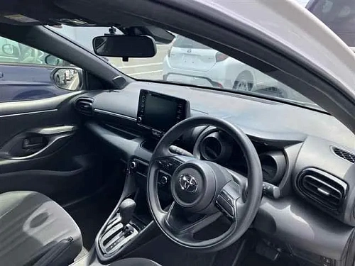 TOYOTA YARIS 2023