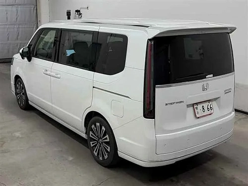 HONDA STEP WAGON 2023
