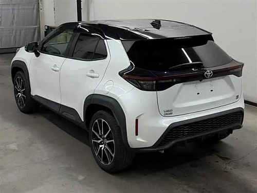 TOYOTA YARIS CROSS 2023