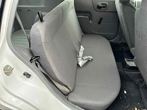 NISSAN AD 2021